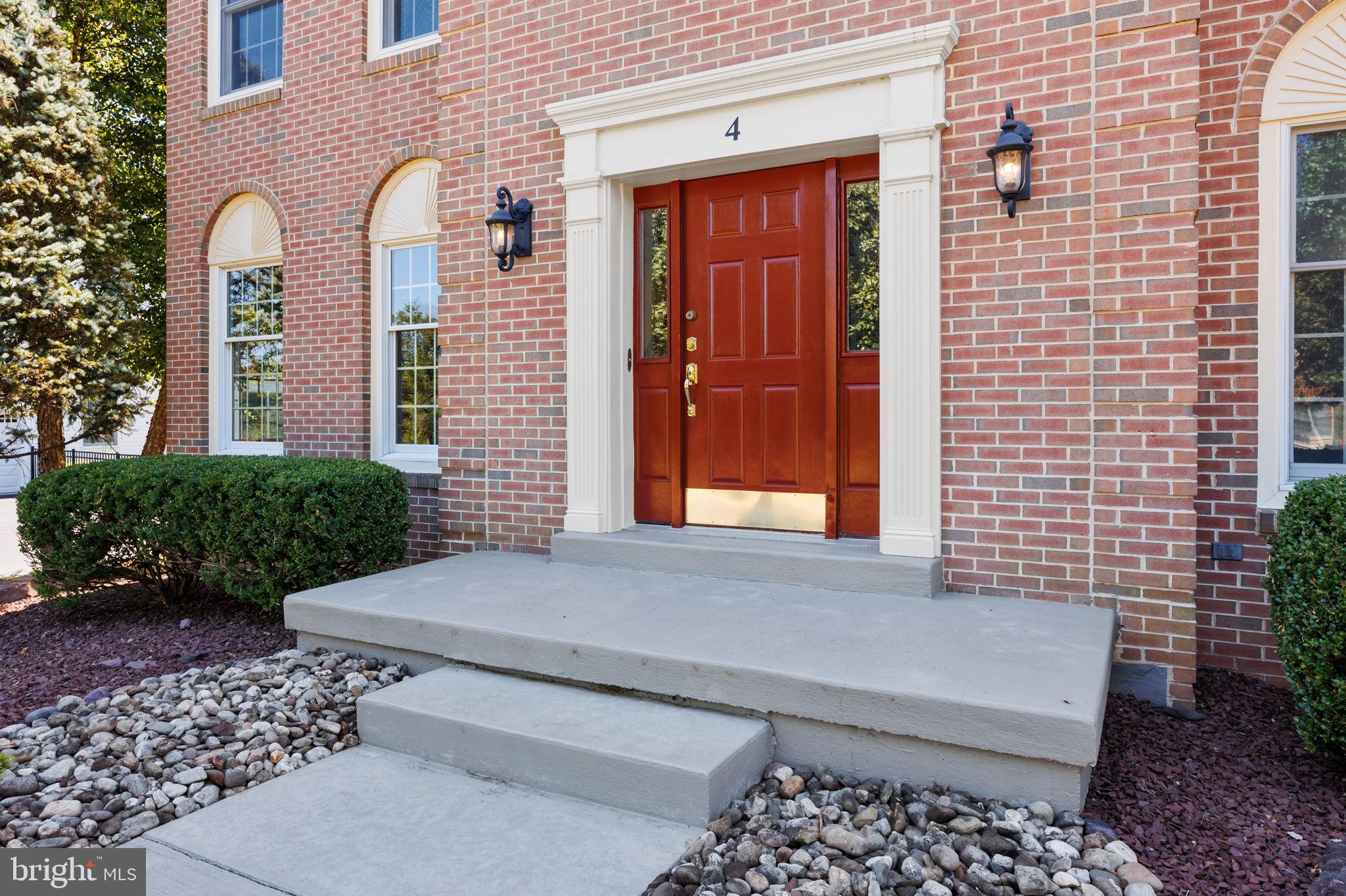 4 Bridle Path Southampton, PA 18966 - Photo 2 of 26 Welcome Home!