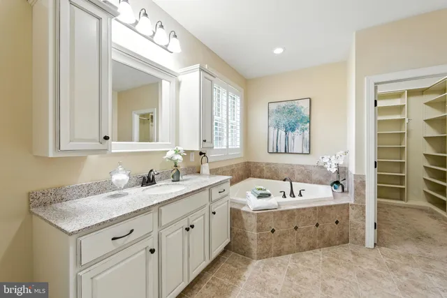 $725,000 | 230 Honeycroft Boulevard, Cochranville, PA 19330