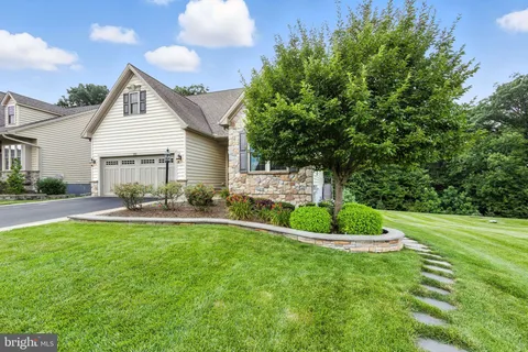 $725,000 | 230 Honeycroft Boulevard, Cochranville, PA 19330