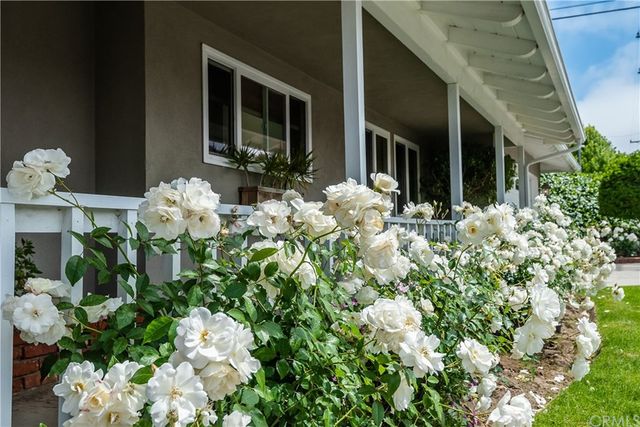 $2,350,000 | 524 North Meadows Avenue, Manhattan Beach, CA 90266