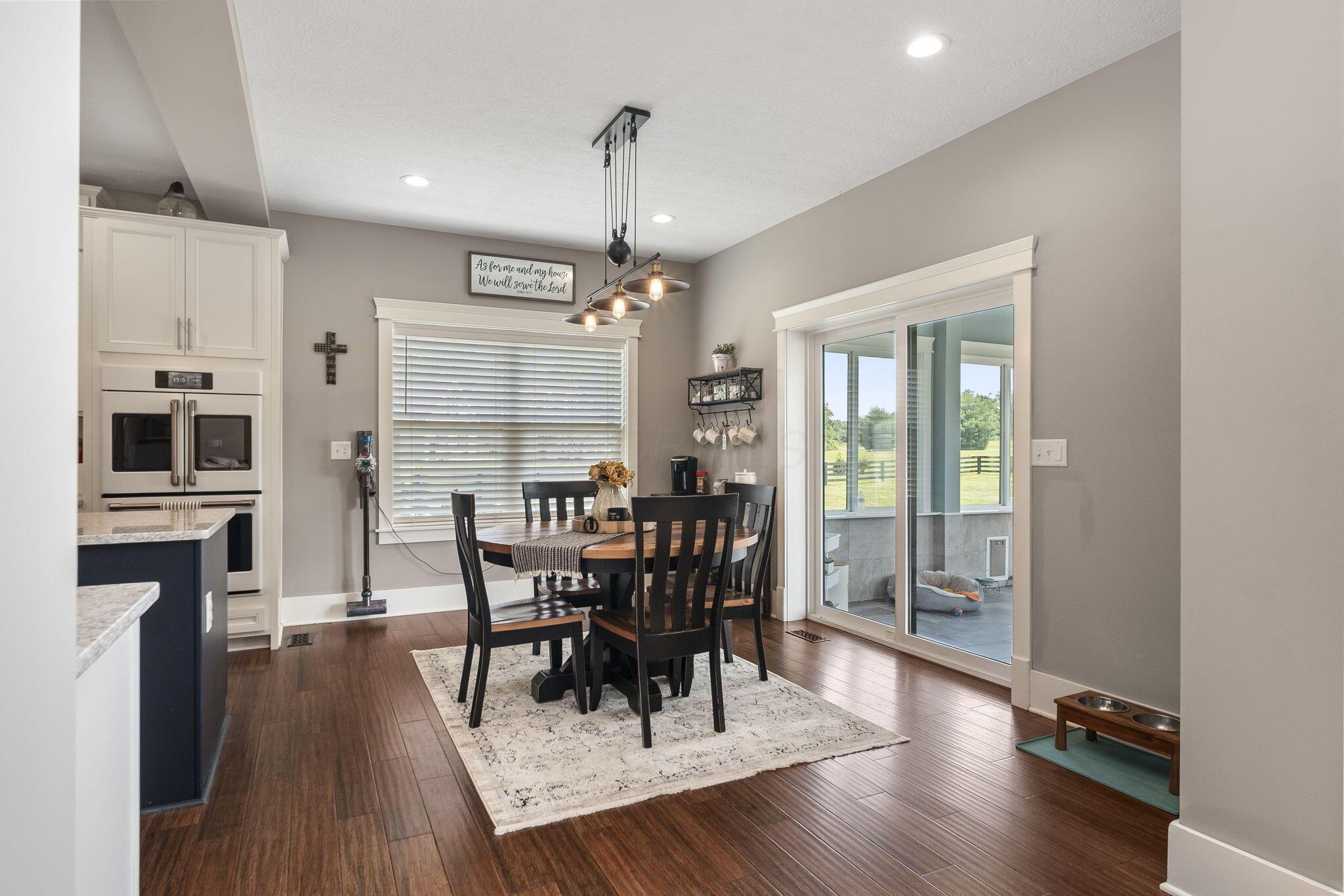 3364 Tschopp Road Northeast Lancaster, OH 43130 - Photo 29 of 80 Large Eat Space