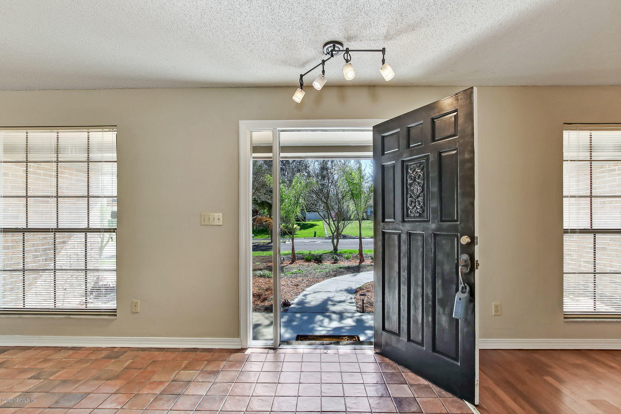 350 Foxridge Road Orange Park, FL 32065 - Photo 2 of 54 a view of livingroom with furniture
