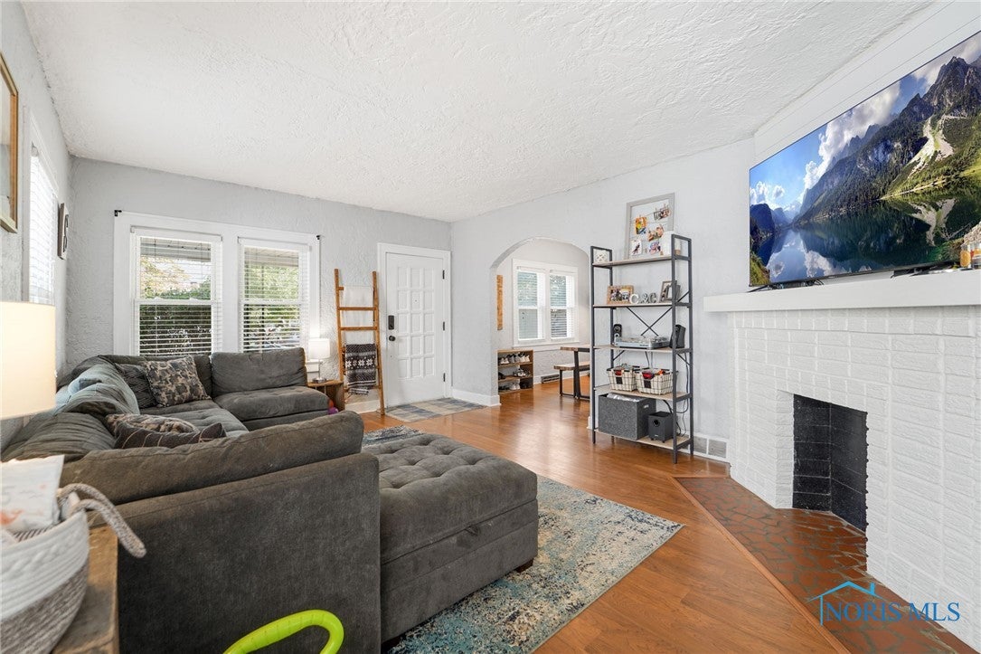3721 Elmhurst Road Toledo, OH 43613 - Photo 6 of 31 Gallery Image 6