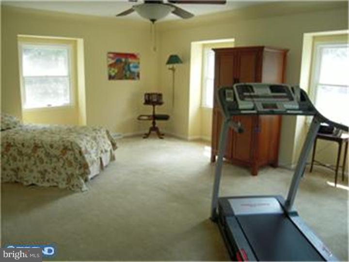 1377 Argyle Road Berwyn, PA 19312 - Photo 16 of 19 Gallery Image 16