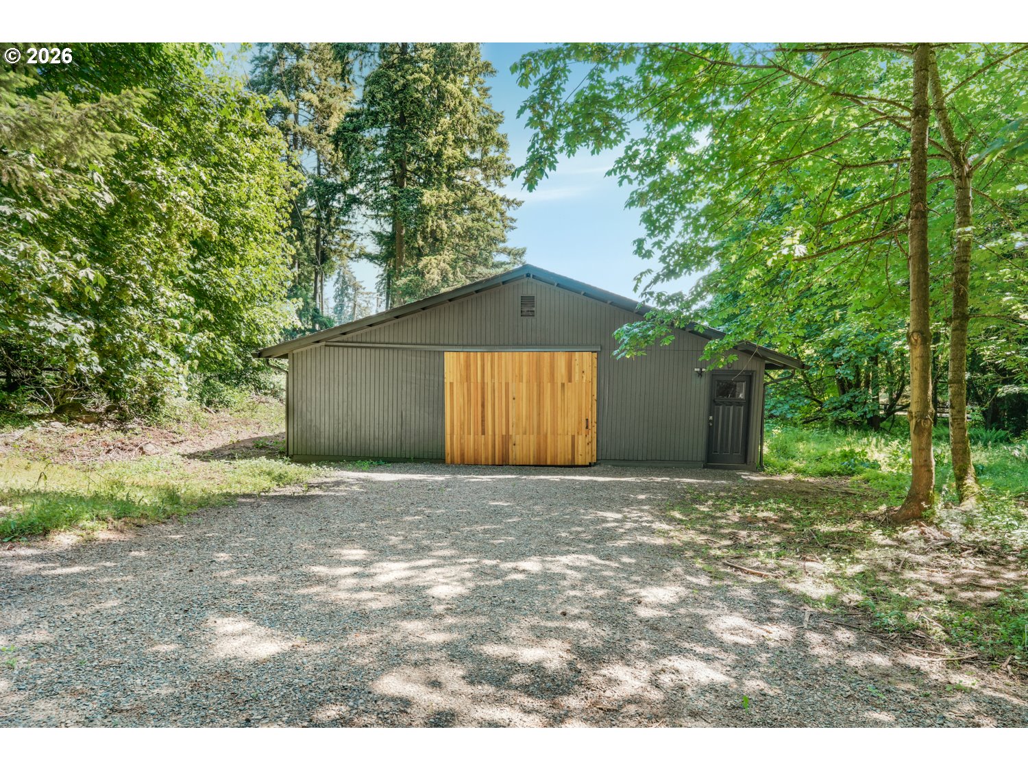 22420 South Parrot Creek Road Oregon City, OR 97045 - Photo 3 of 48 Barn