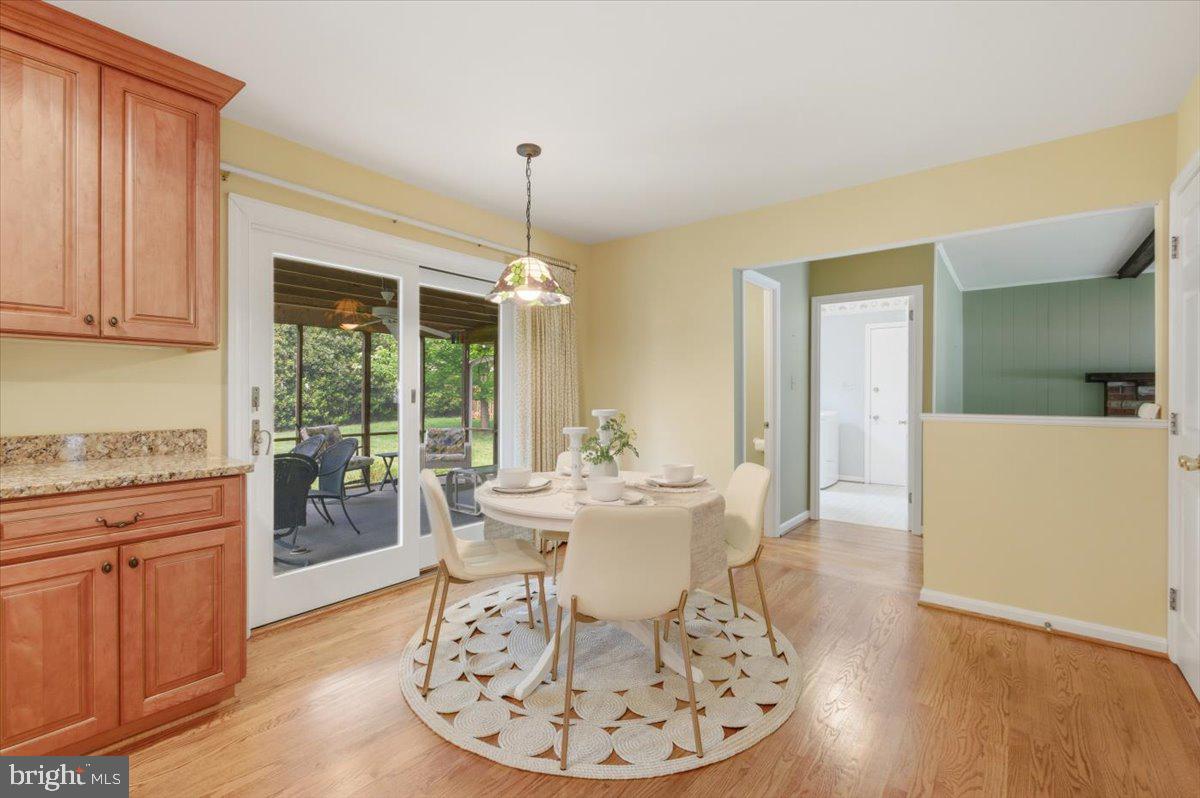 7824 Water Valley Court Springfield, VA 22153 - Photo 12 of 34