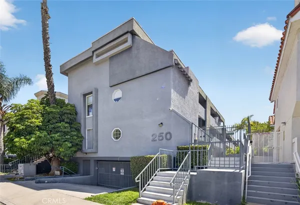 $610,000 | 250 West Spazier Avenue, Unit 101, Burbank, CA 91502