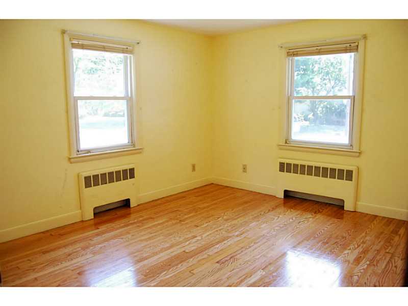 8 Haliburton Road East Providence, RI 02916 - Photo 11 of 25 Bedroom.