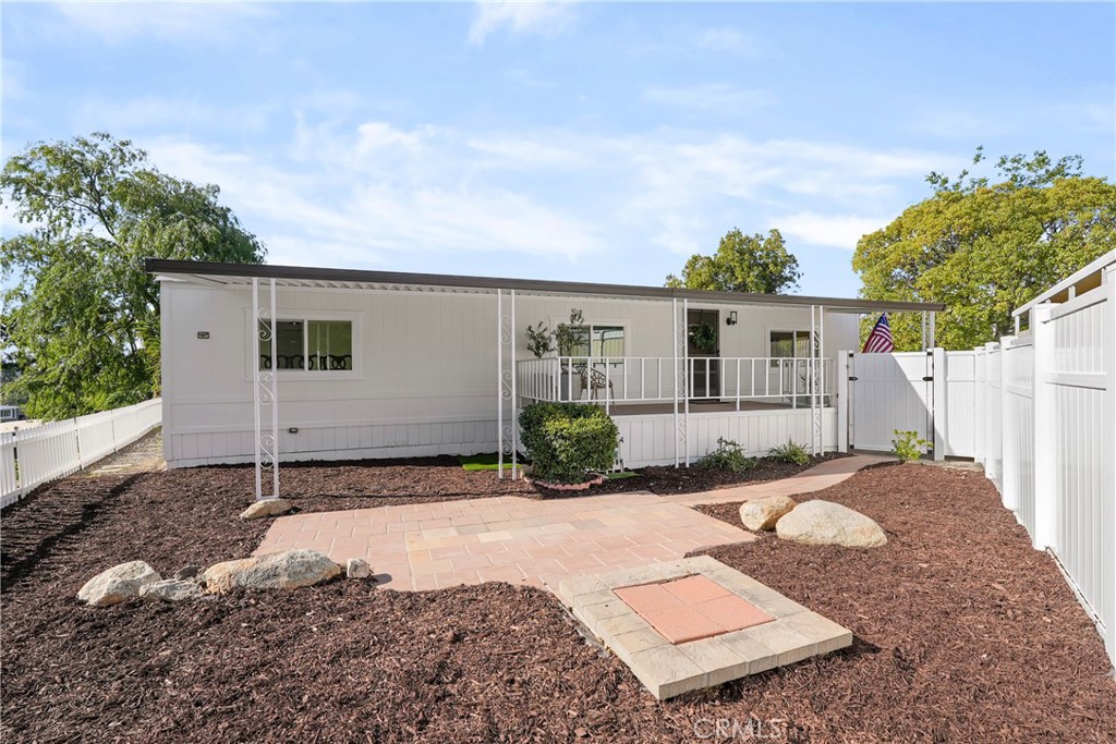 31130 South General Kearny Road, Unit 136 Temecula, CA 92591 - Photo 14 of 65 Enclosed side yard