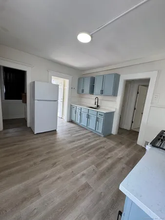 $2,050 | 133 Ash Street, Unit 2, Bridgeport, CT 06605