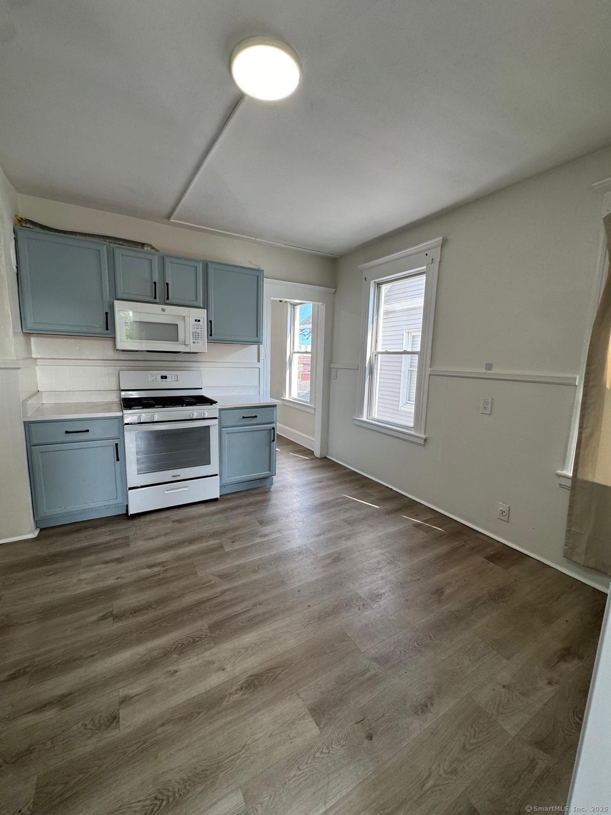 133 Ash Street, Unit 2 Bridgeport, CT 06605 - Photo 2 of 13