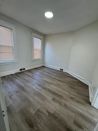 $2,050 | 133 Ash Street, Unit 2, Bridgeport, CT 06605