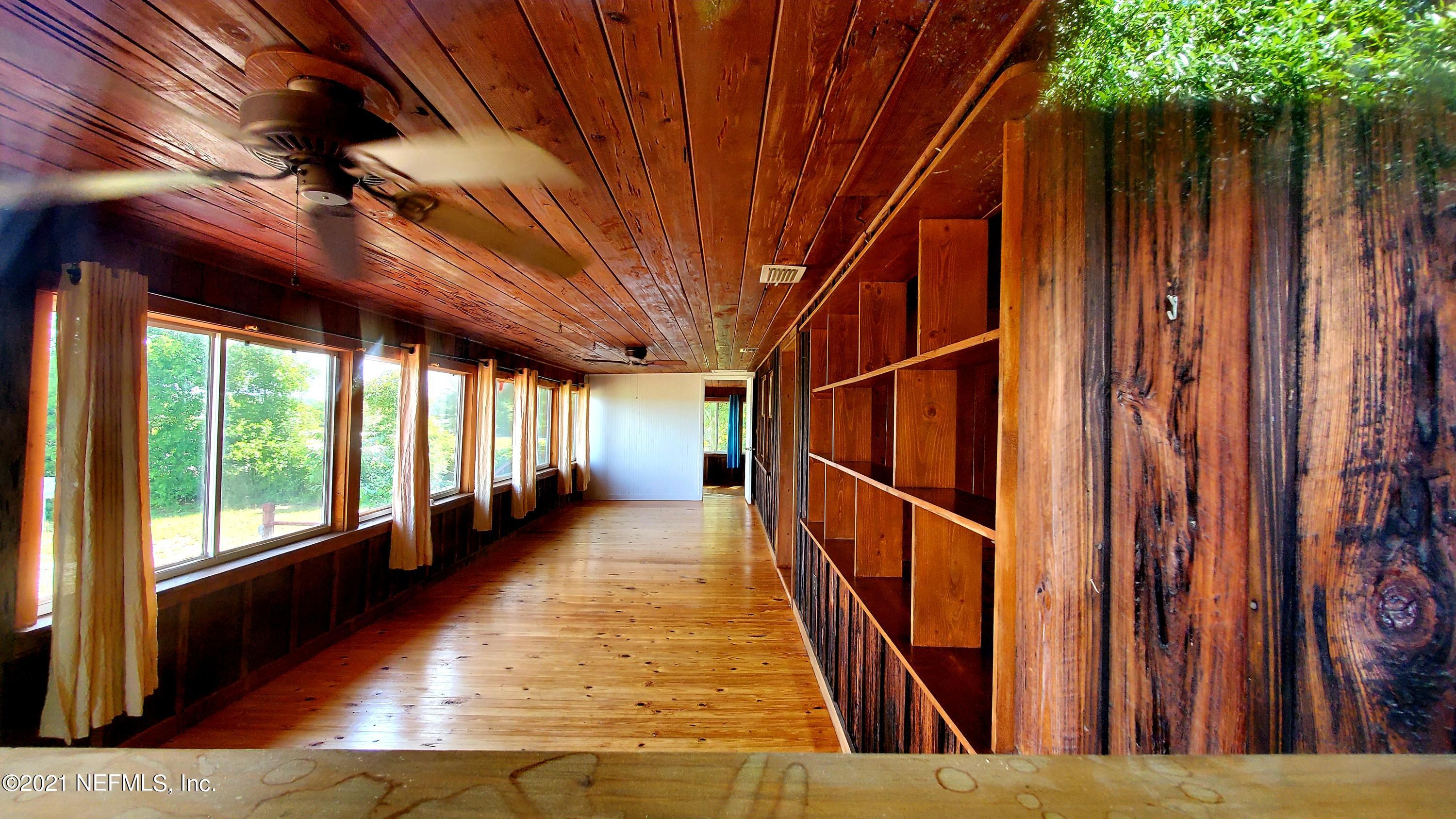 6342 Baker Road Keystone Heights, FL 32656 - Photo 3 of 25 Sun Room View 1