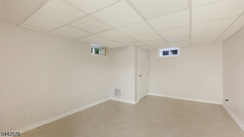 1399 Birch Hill Road Mountainside, NJ 07092 - Photo 31 of 42