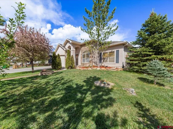 $527,500 | 3350 Meadows Parkway, Montrose, CO 81401