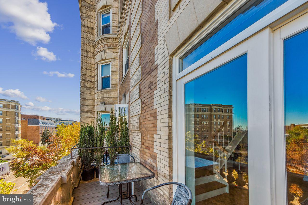 1851 Columbia Road Northwest, Unit 400 Washington, DC 20009 - Photo 22 of 36