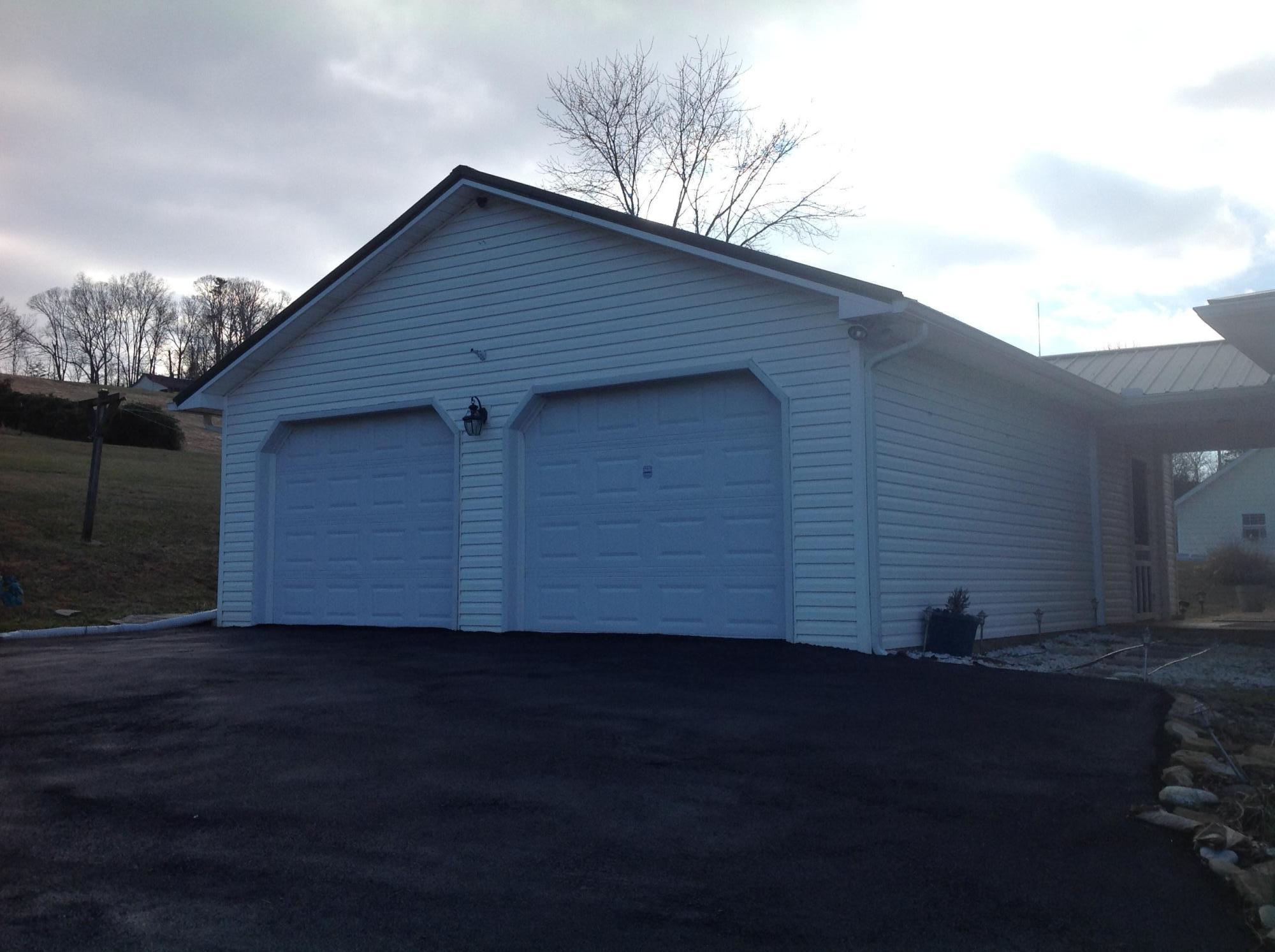 189 Laurel Road Clinton, TN 37716 - Photo 4 of 40 image