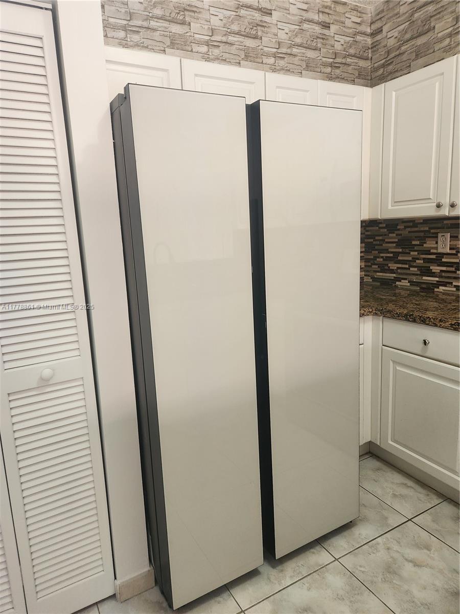 8118 Northwest 200th Street Hialeah, FL 33015 - Photo 12 of 39