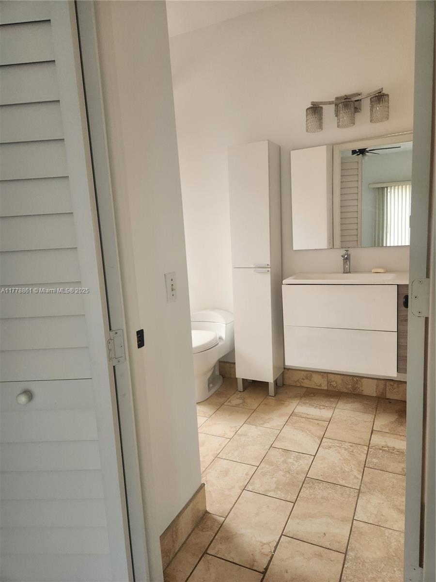 8118 Northwest 200th Street Hialeah, FL 33015 - Photo 22 of 39