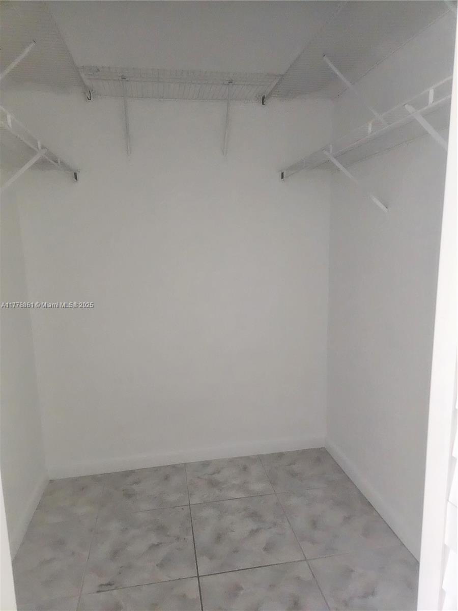 8118 Northwest 200th Street Hialeah, FL 33015 - Photo 24 of 39