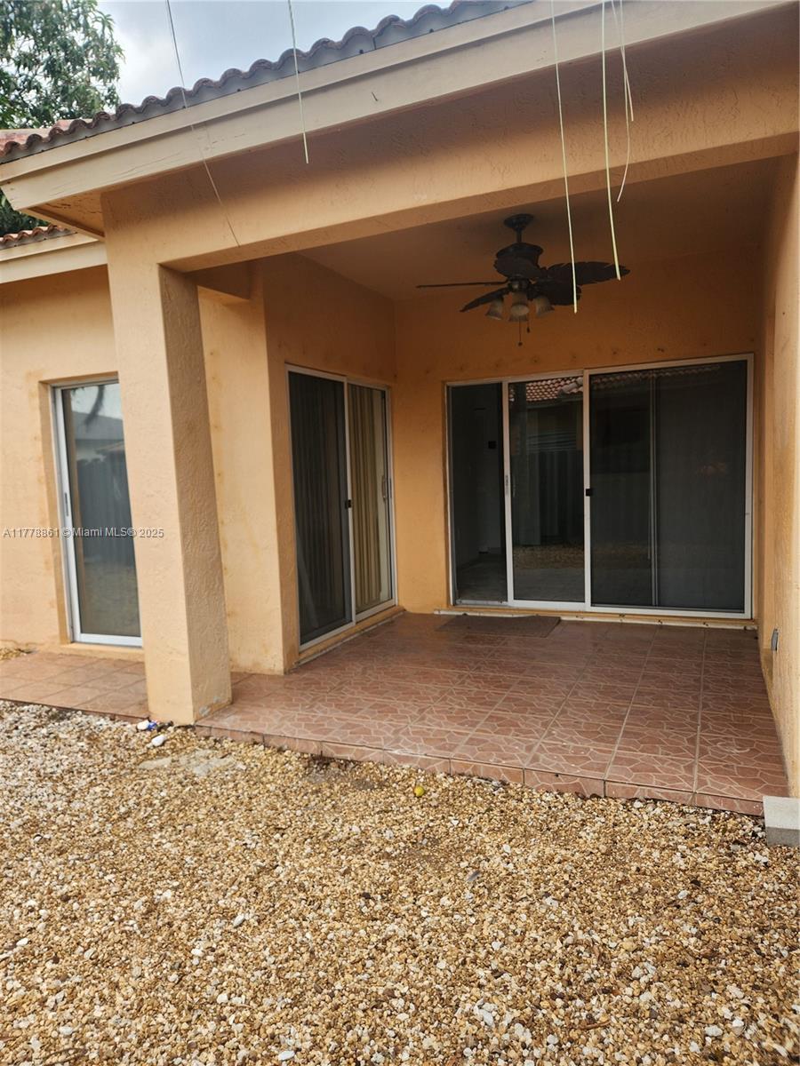 8118 Northwest 200th Street Hialeah, FL 33015 - Photo 34 of 39