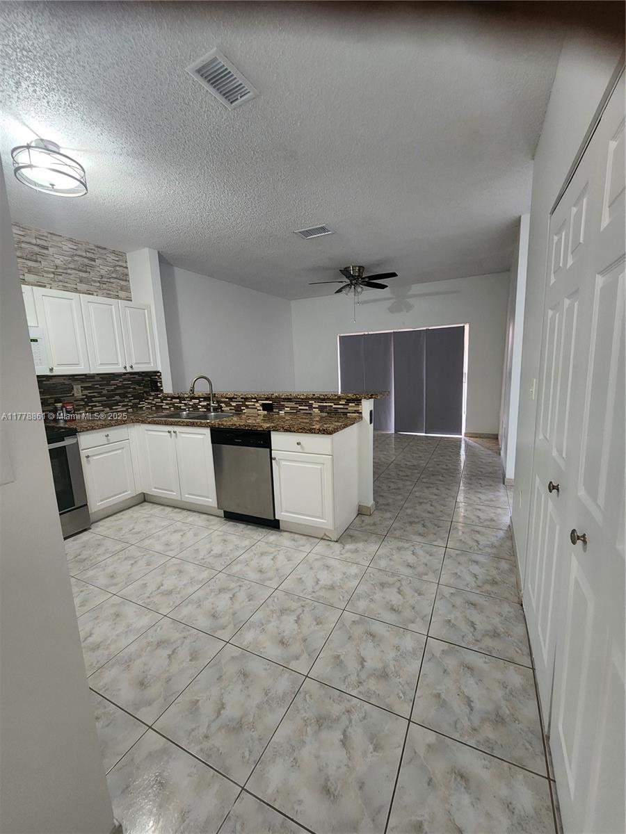 8118 Northwest 200th Street Hialeah, FL 33015 - Photo 8 of 39