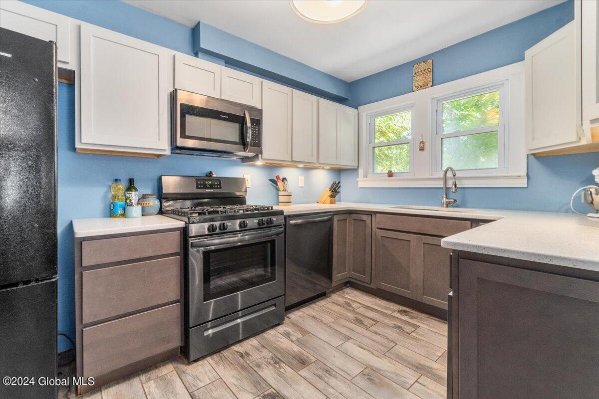 146 Gordon Road Rotterdam, NY 12306 - Photo 17 of 49 28-DSC02145