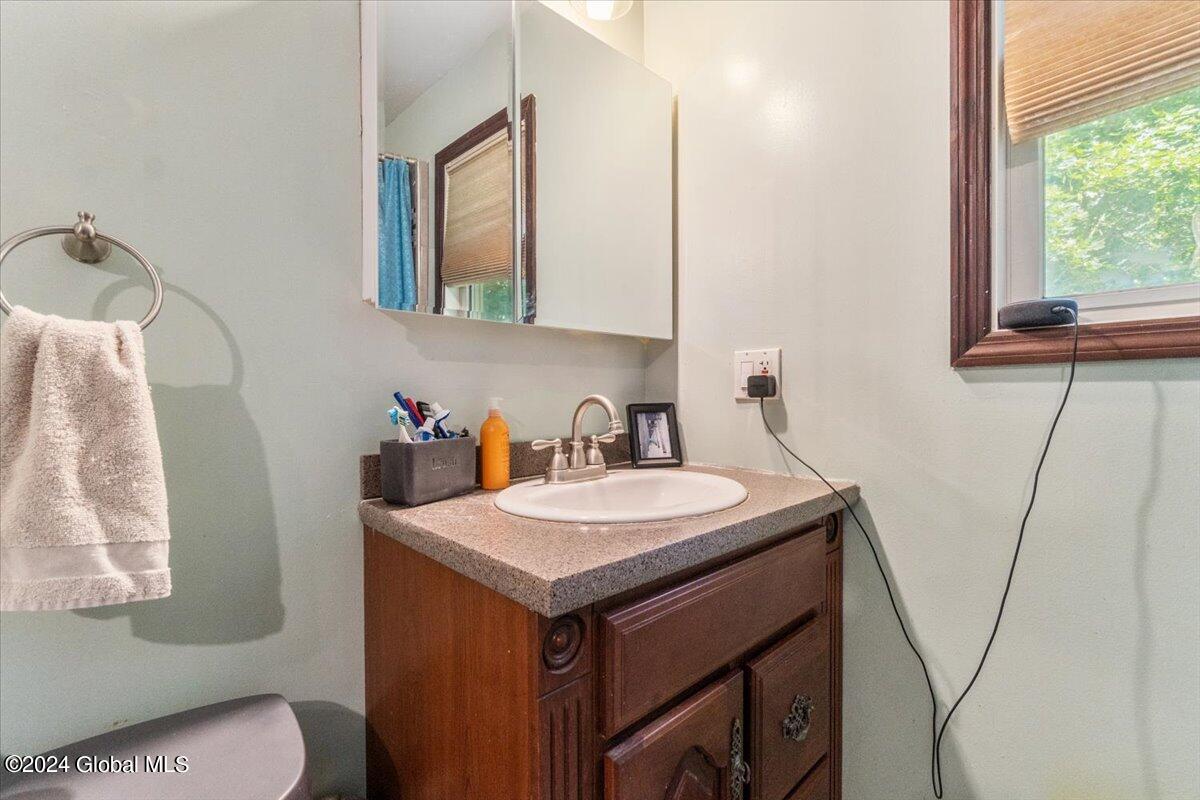 146 Gordon Road Rotterdam, NY 12306 - Photo 32 of 49 43-DSC02176