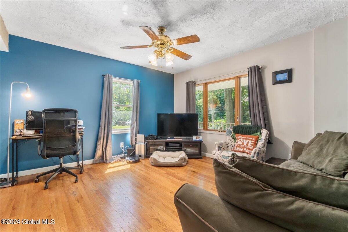 146 Gordon Road Rotterdam, NY 12306 - Photo 10 of 49 21-DSC02128