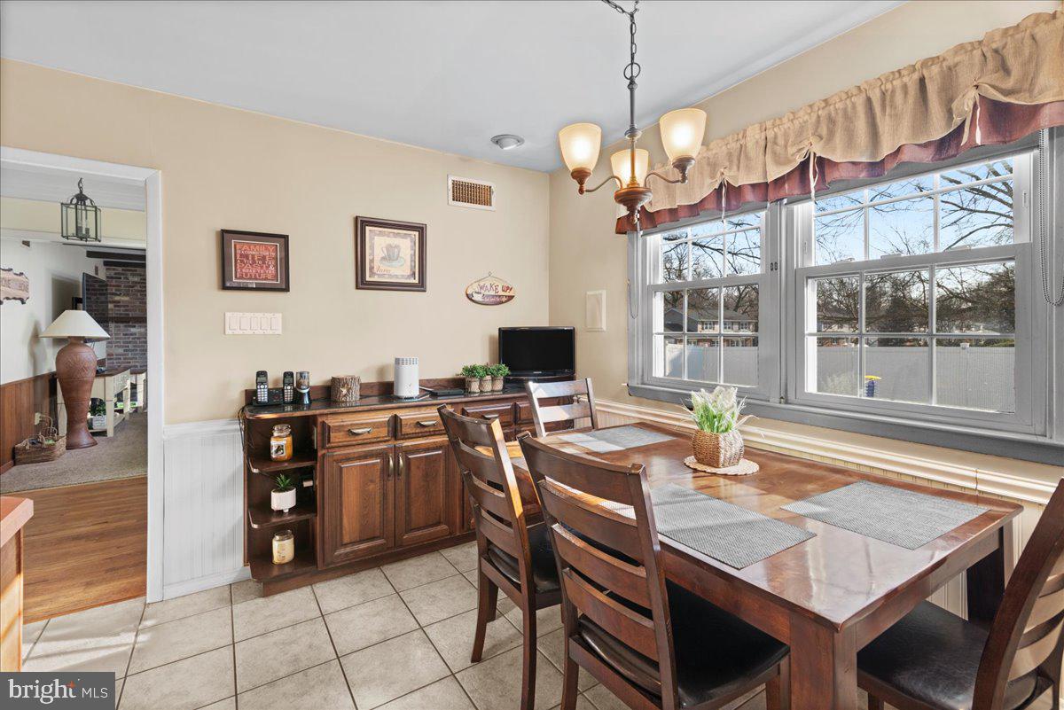 1185 Rydal Lane Southampton, PA 18966 - Photo 10 of 34