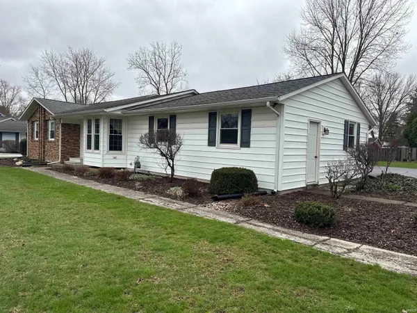 1112 Orchard Circle, Bluffton, IN 46714