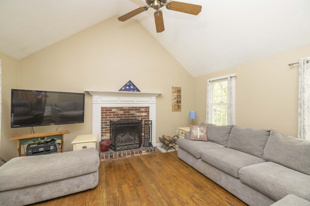 13 Pheasant Run Road Lakeville, MA 02347 - Photo 16 of 38 Gallery Image 16