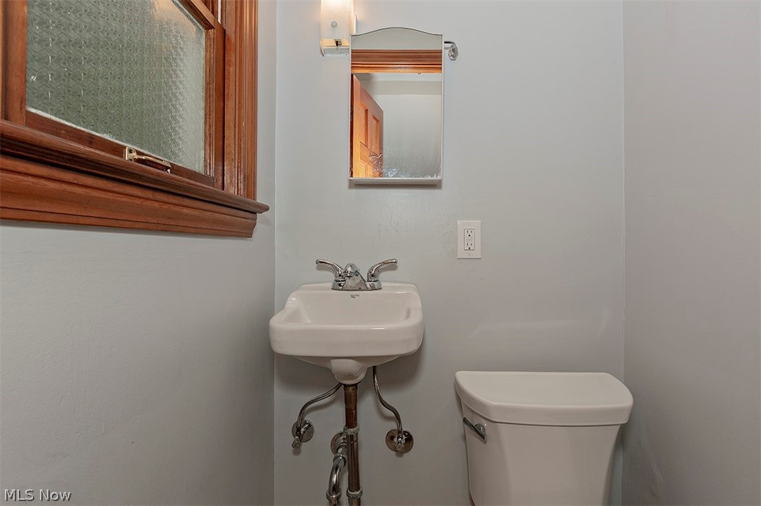 4021 Rosemond Road Cleveland Heights, OH 44121 - Photo 22 of 34