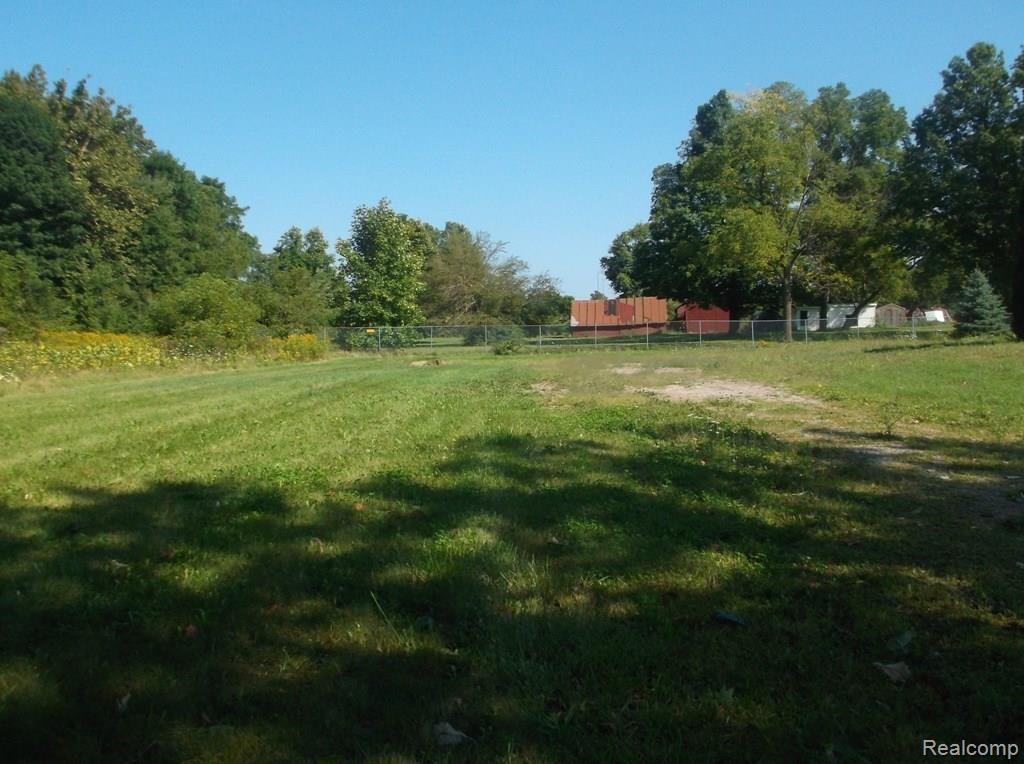 37520 Ash Road New Boston, MI 48164 - Photo 1 of 8 DSCF8668.jpg