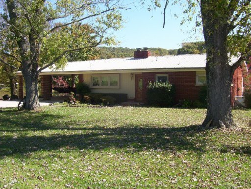143 South Victoria Road Kingston, TN 37763 - Photo 1 of 1 Primary Photo
