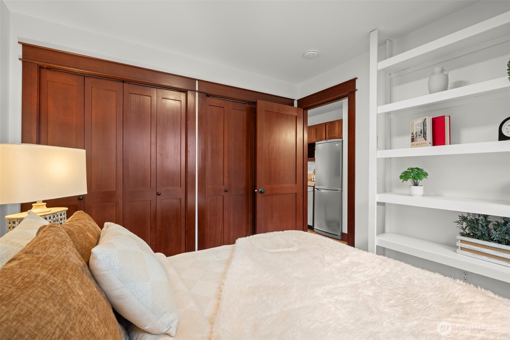 461 North 45th Street, Unit 1 Seattle, WA 98103 - Photo 14 of 20