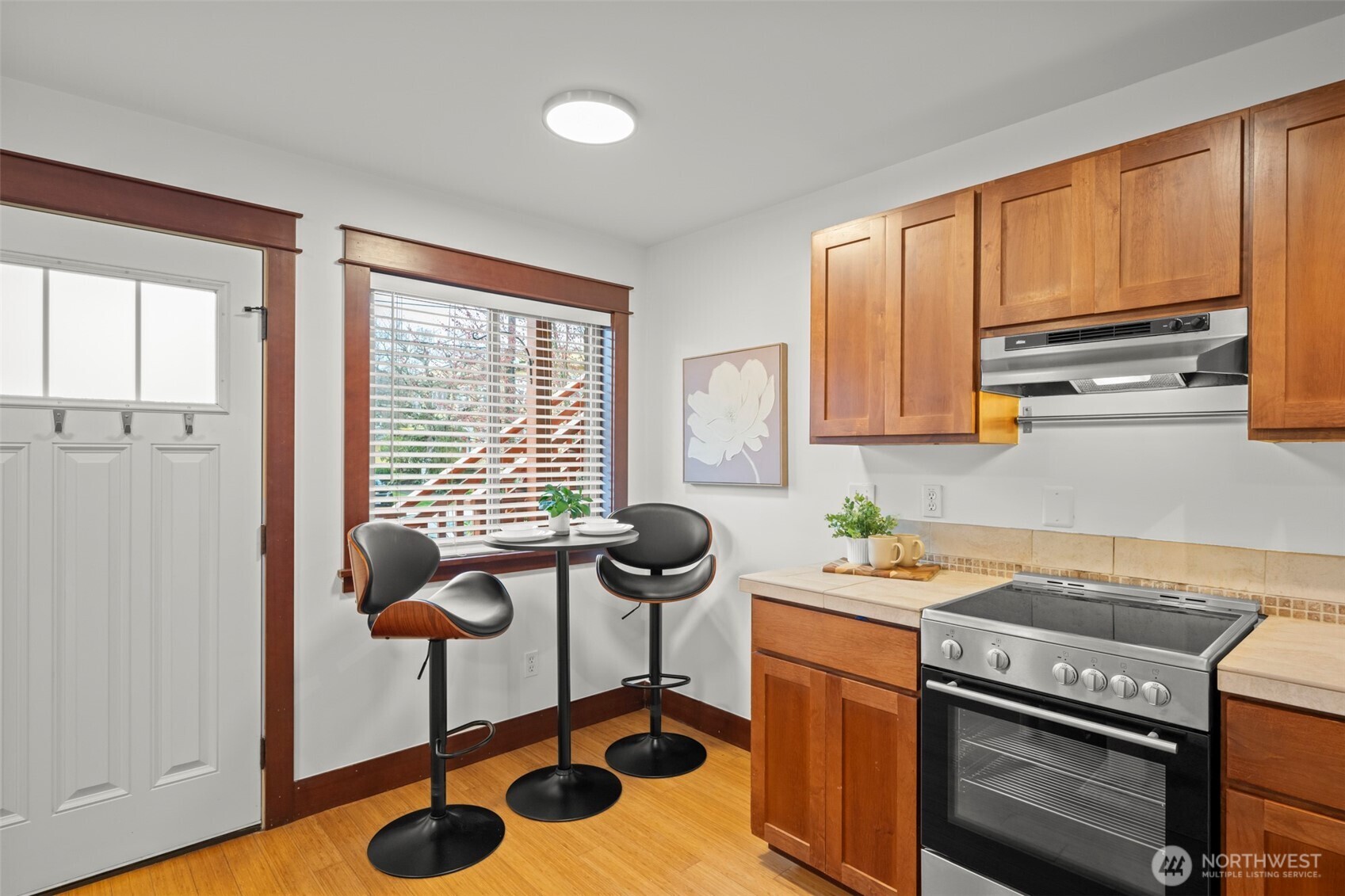 461 North 45th Street, Unit 1 Seattle, WA 98103 - Photo 8 of 20