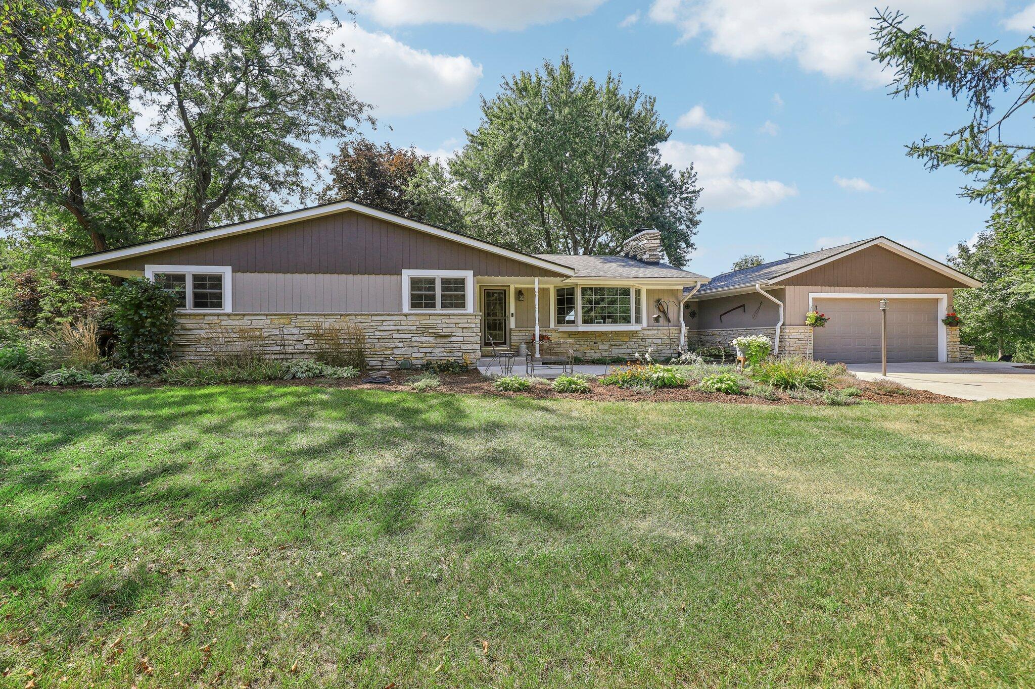 1-web-or-mls-S31W37307 School Section La