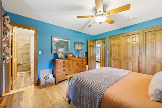 $810,000 | S31W37307 School Section Lake Road, Ottawa, WI 53118