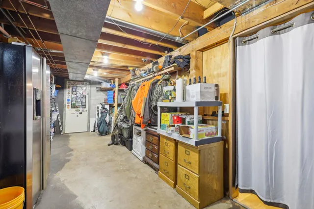 $810,000 | S31W37307 School Section Lake Road, Ottawa, WI 53118