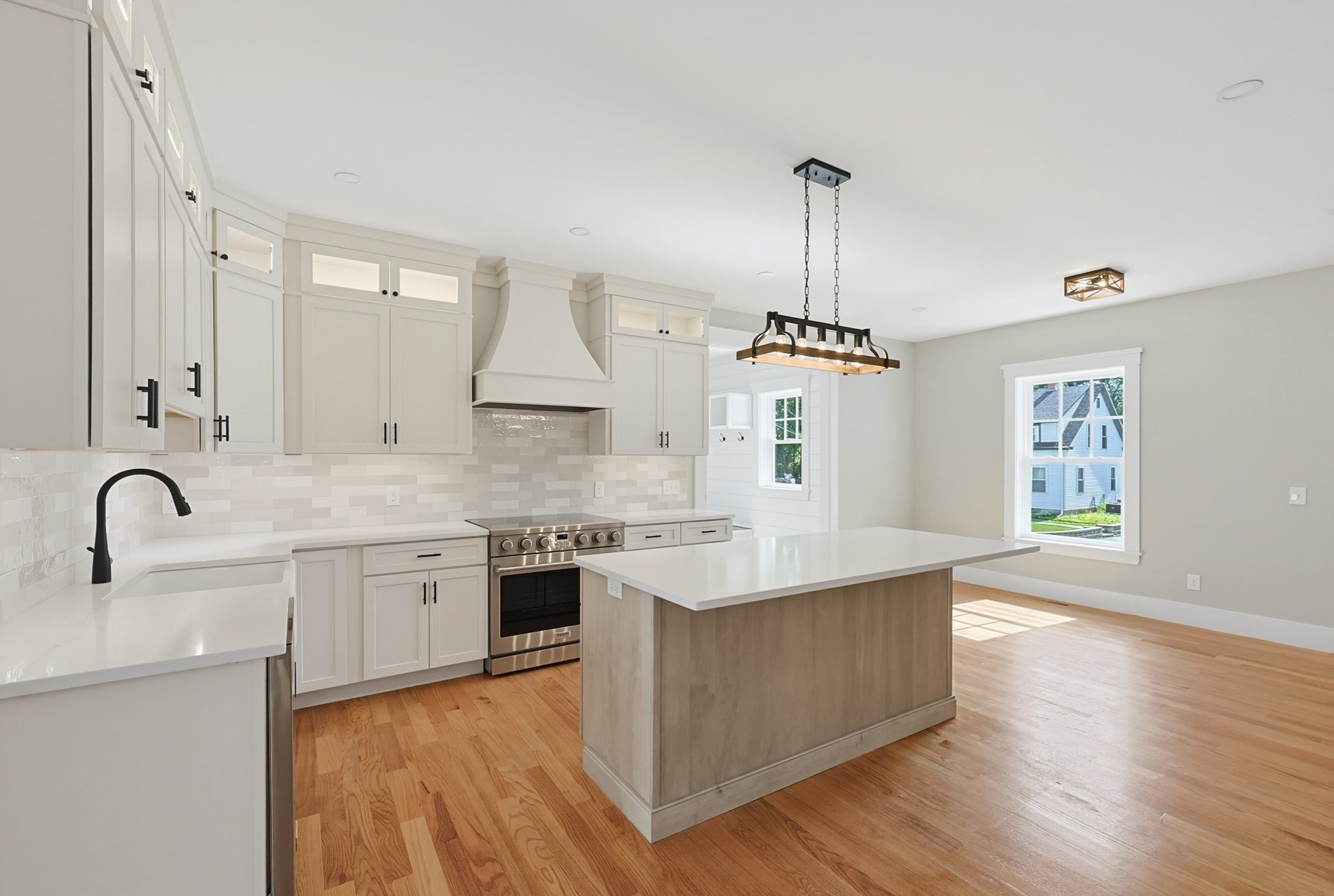 35 R Poquanticut Avenue, Unit R Easton, MA 02356 - Photo 12 of 29 Gallery Image 12