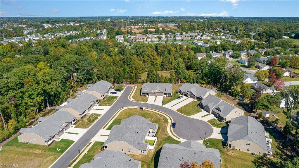 3953 Amber Meadows High Point, NC 27265 - Photo 28 of 30