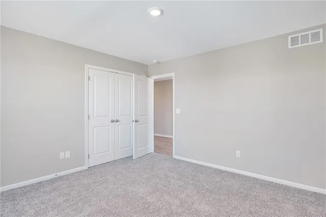 $379,900 | 704 Red Clover Court, Raymore, MO 64083