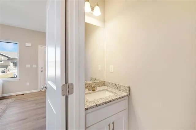 $379,900 | 704 Red Clover Court, Raymore, MO 64083