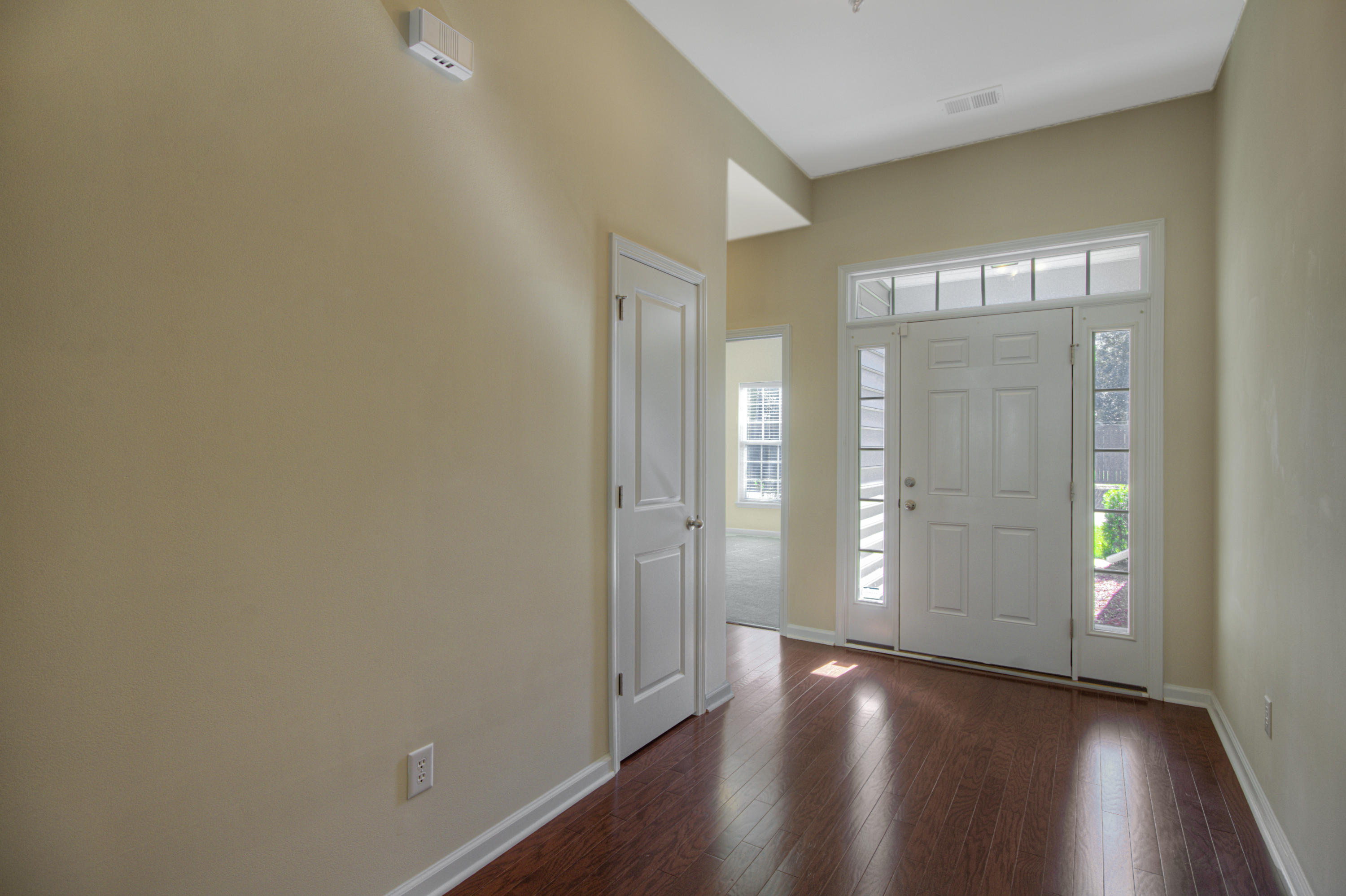 110 Hickory Ridge Way Summerville, SC 29483 - Photo 4 of 19 IMG_0801_2_3
