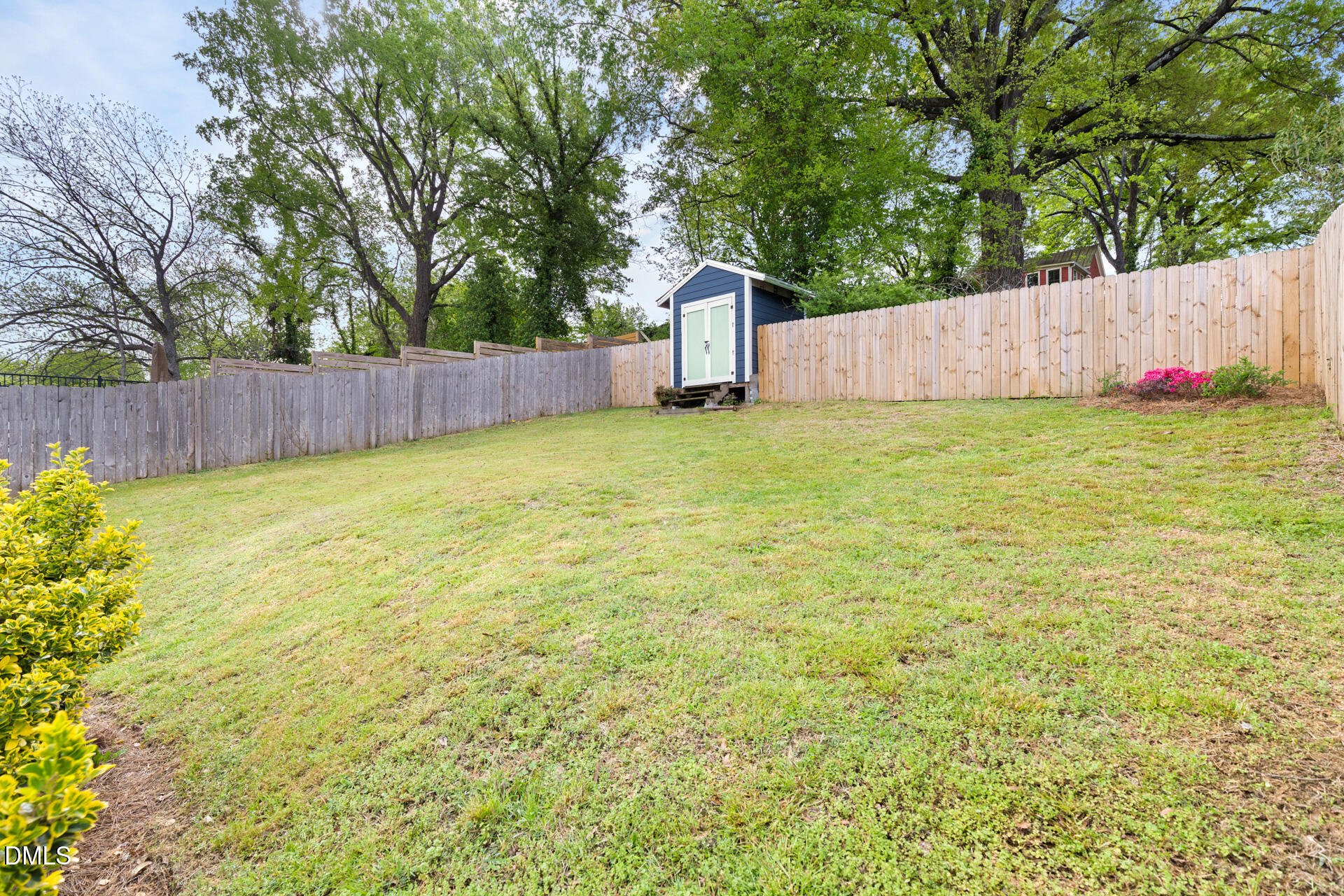 608 Canal Street Durham, NC 27701 - Photo 35 of 36 a backyard of a house