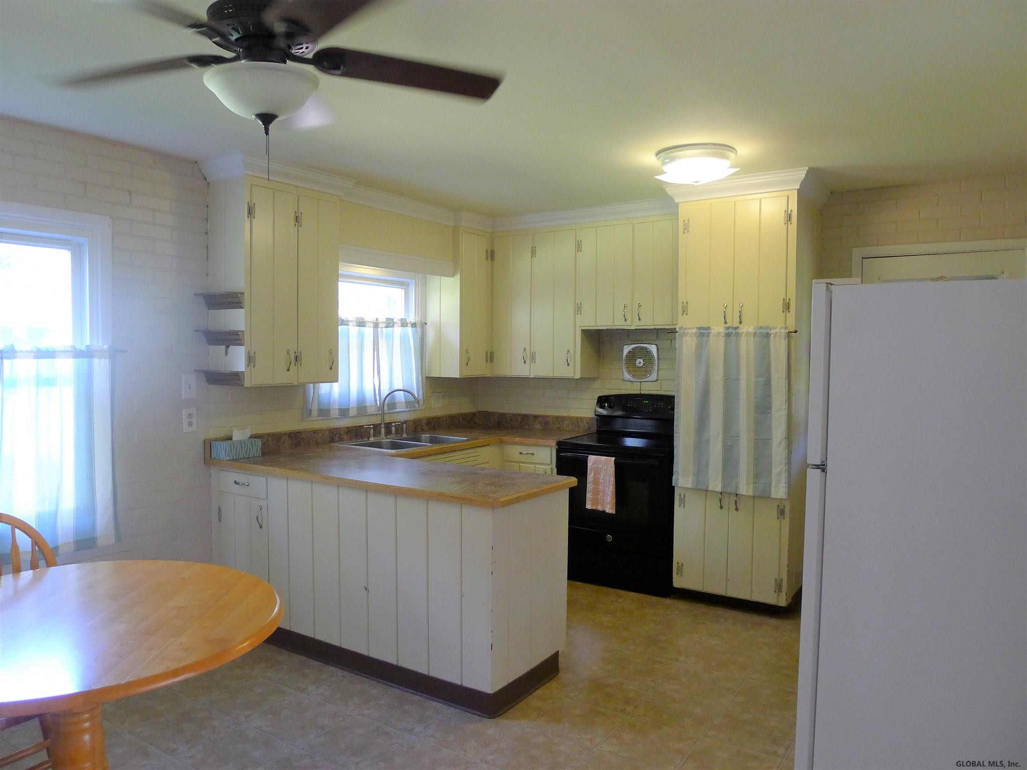 21 Marjorie Road Colonie, NY 12205 - Photo 12 of 45 Photo 12