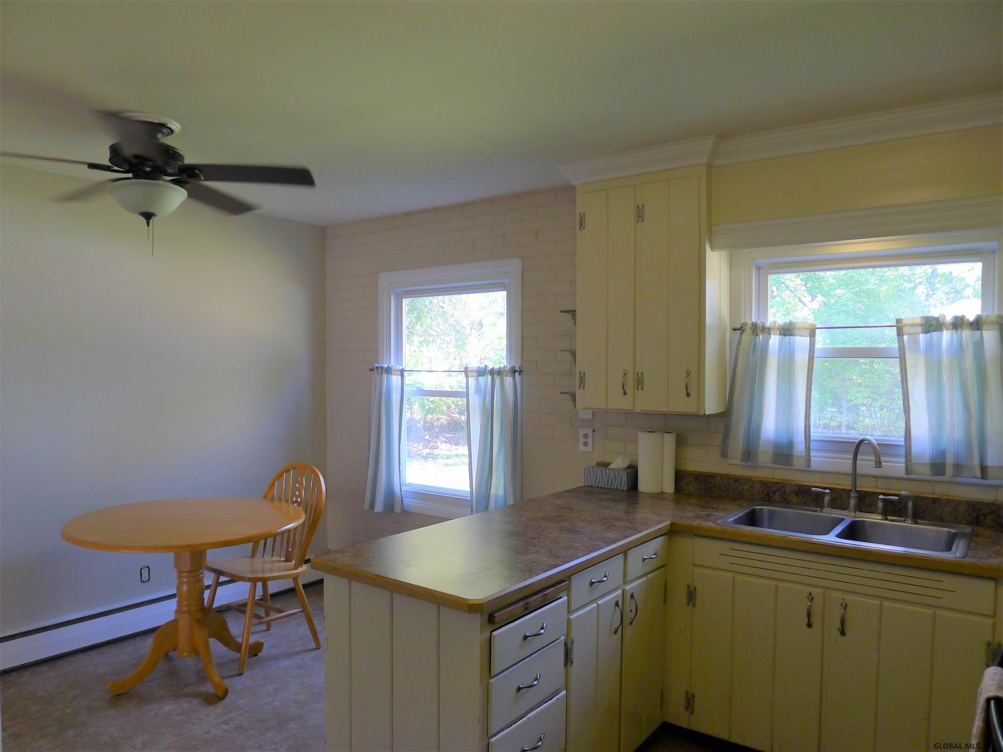21 Marjorie Road Colonie, NY 12205 - Photo 15 of 45 Photo 15