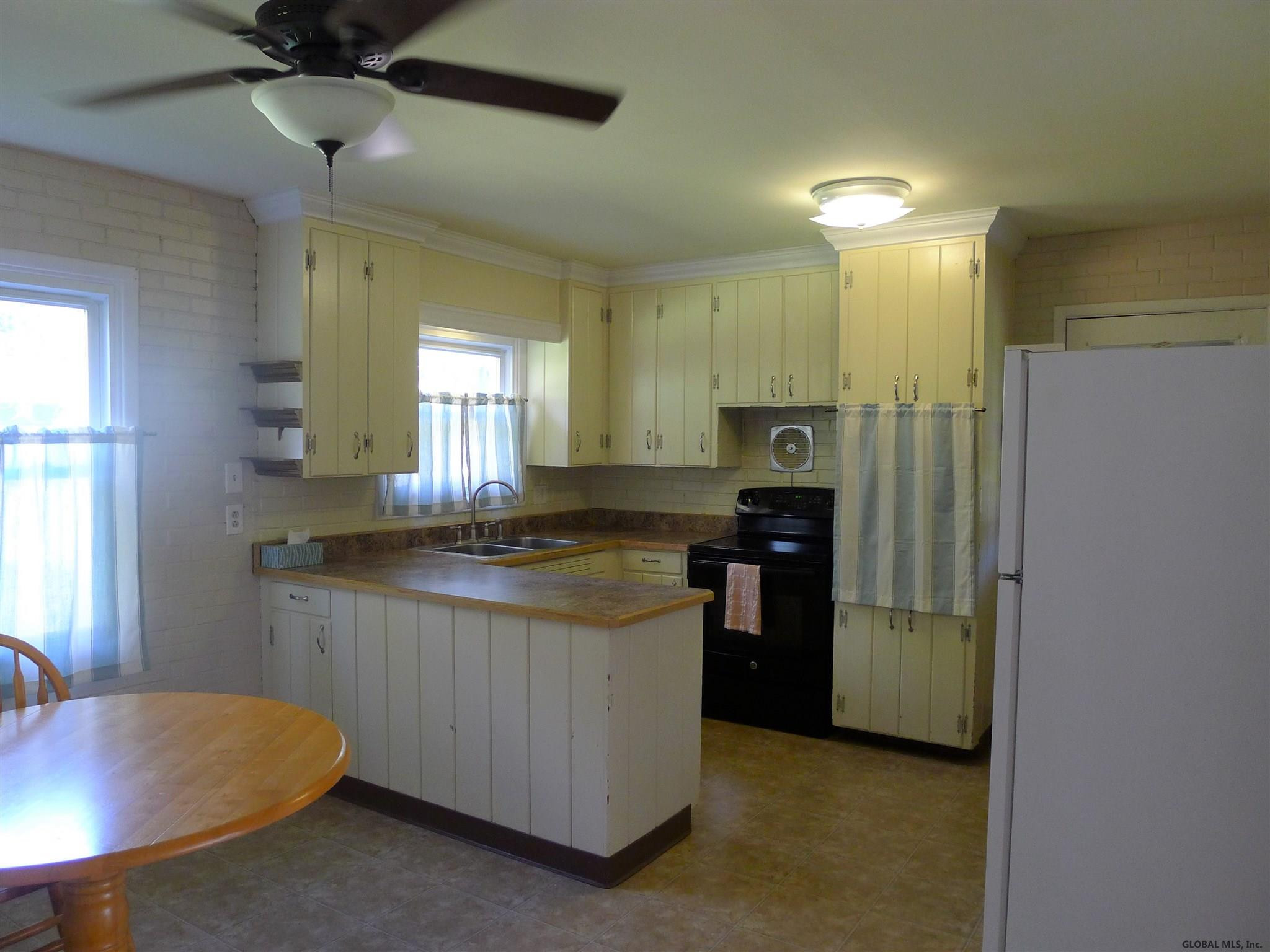 21 Marjorie Road Colonie, NY 12205 - Photo 17 of 45 Photo 17