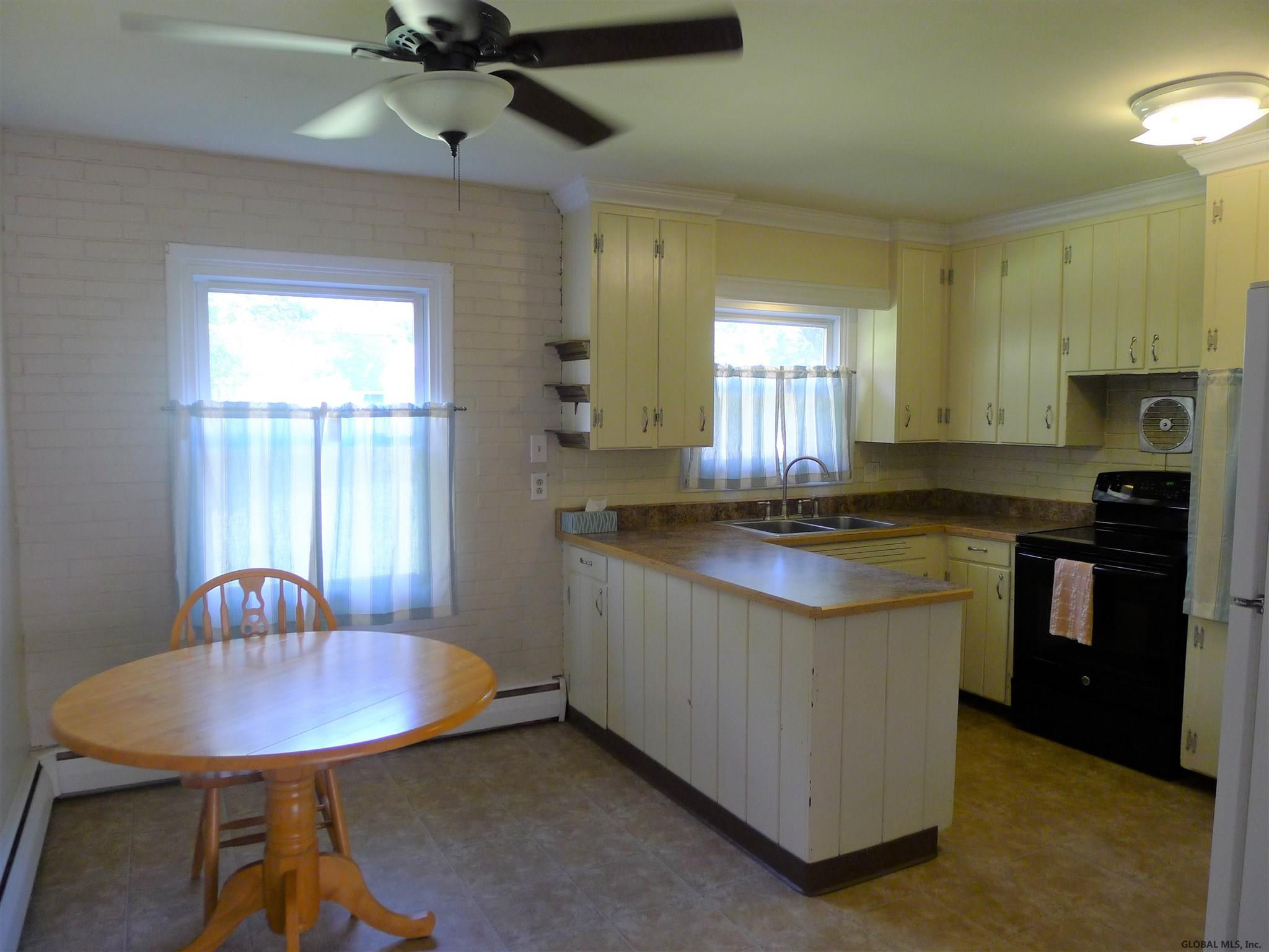 21 Marjorie Road Colonie, NY 12205 - Photo 18 of 45 Photo 18